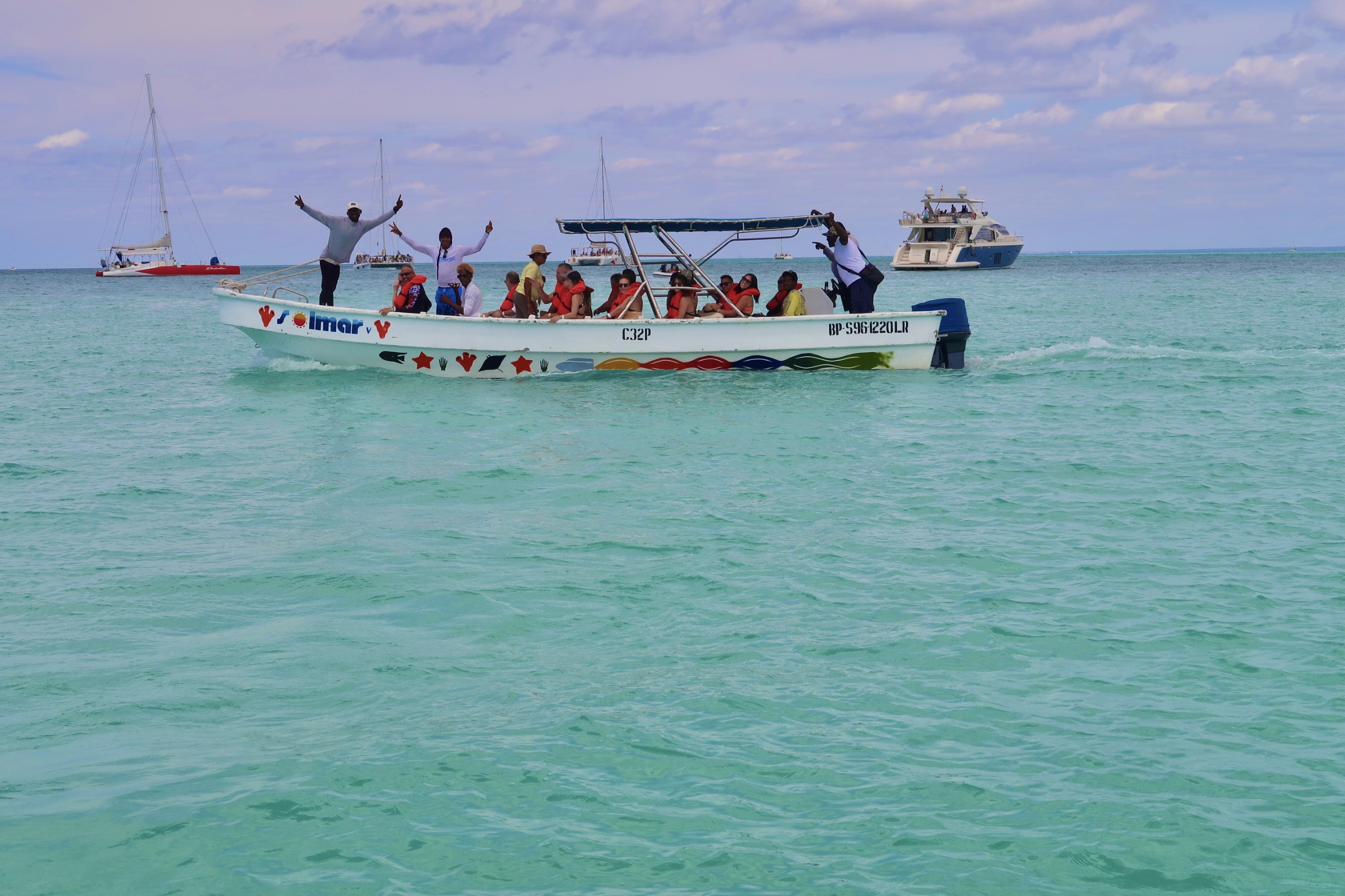 DOMINICAN EXPRESS EXPERIENCE