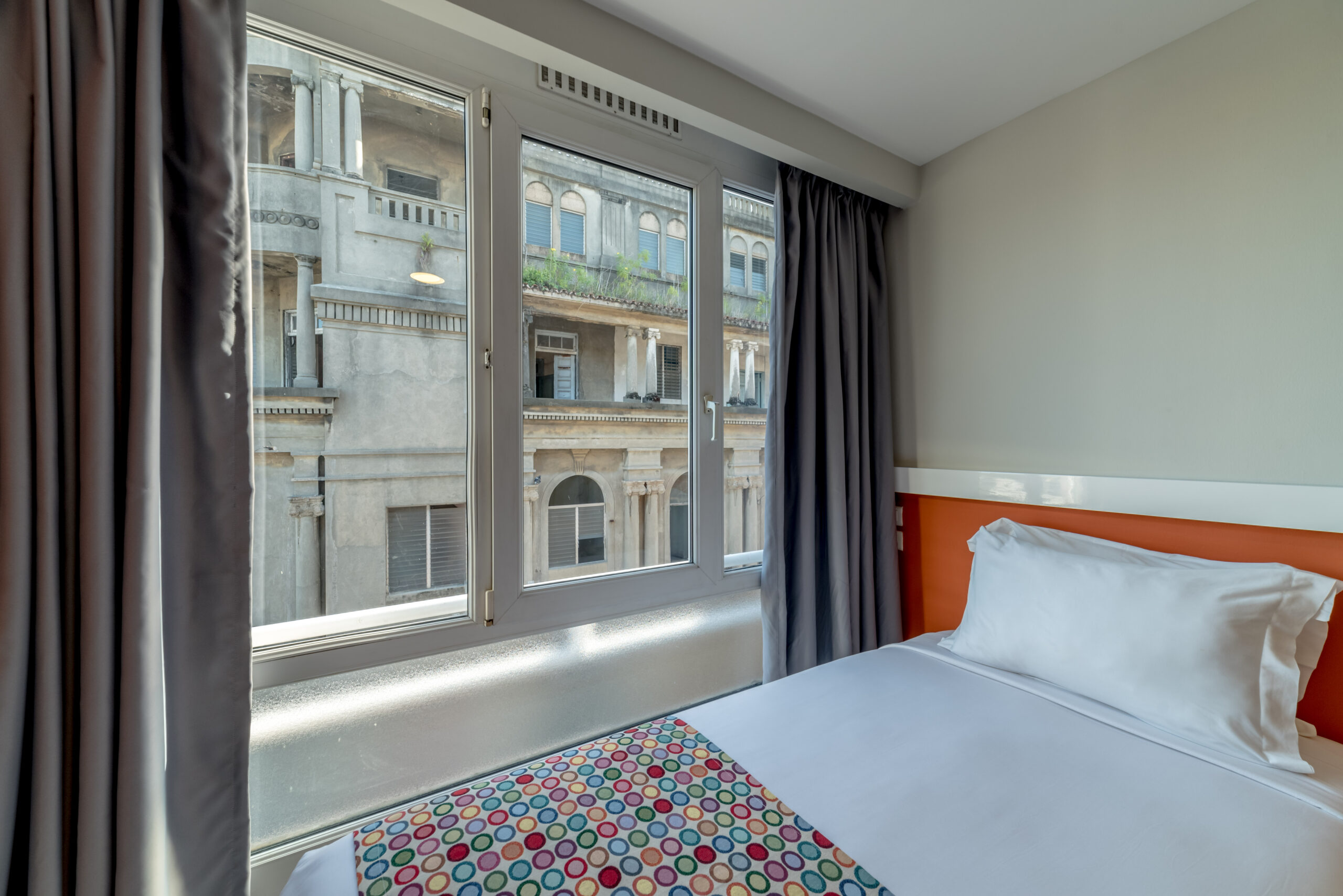 ESSENTIAL DOMINICAN EXPLORER