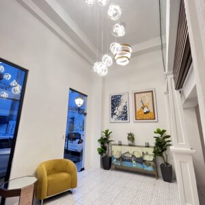 Ideal hotel for business travel, family or friends groups for private events and discovering colonial history, beautifully restored monasteries, historical monuments and famous museums of the colonial Santo Domingo of Hispaniola Island.