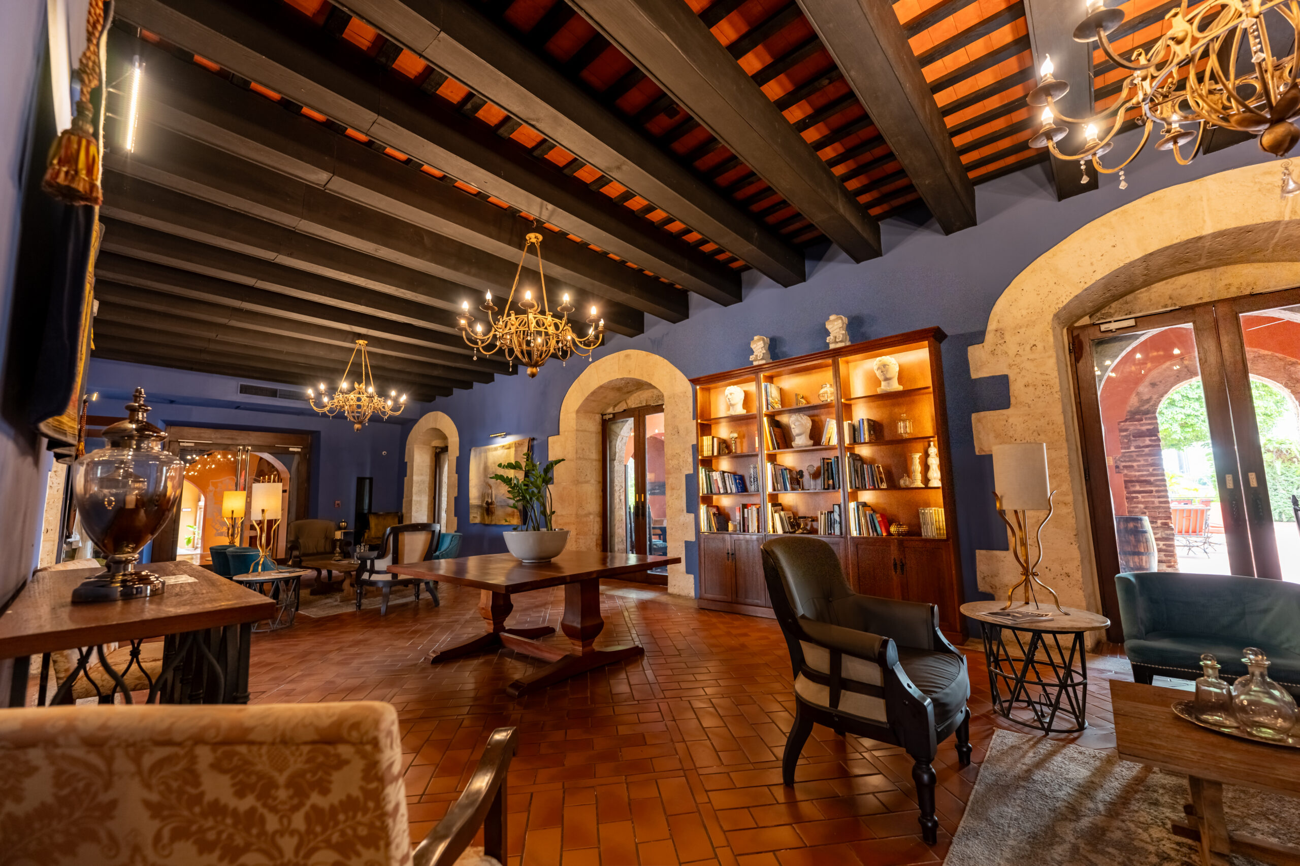 HODELPA NICOLAS DE OVANDO EMBLEMATIC 5* HOTEL