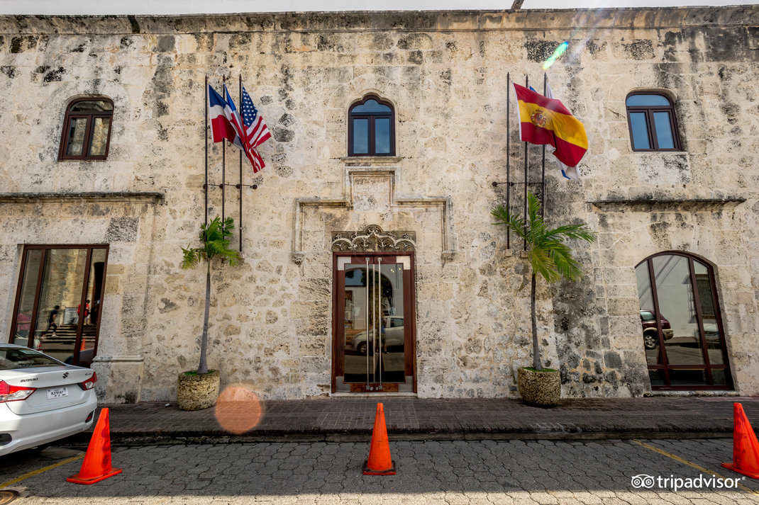 HODELPA NICOLAS DE OVANDO EMBLEMATIC 5* HOTEL