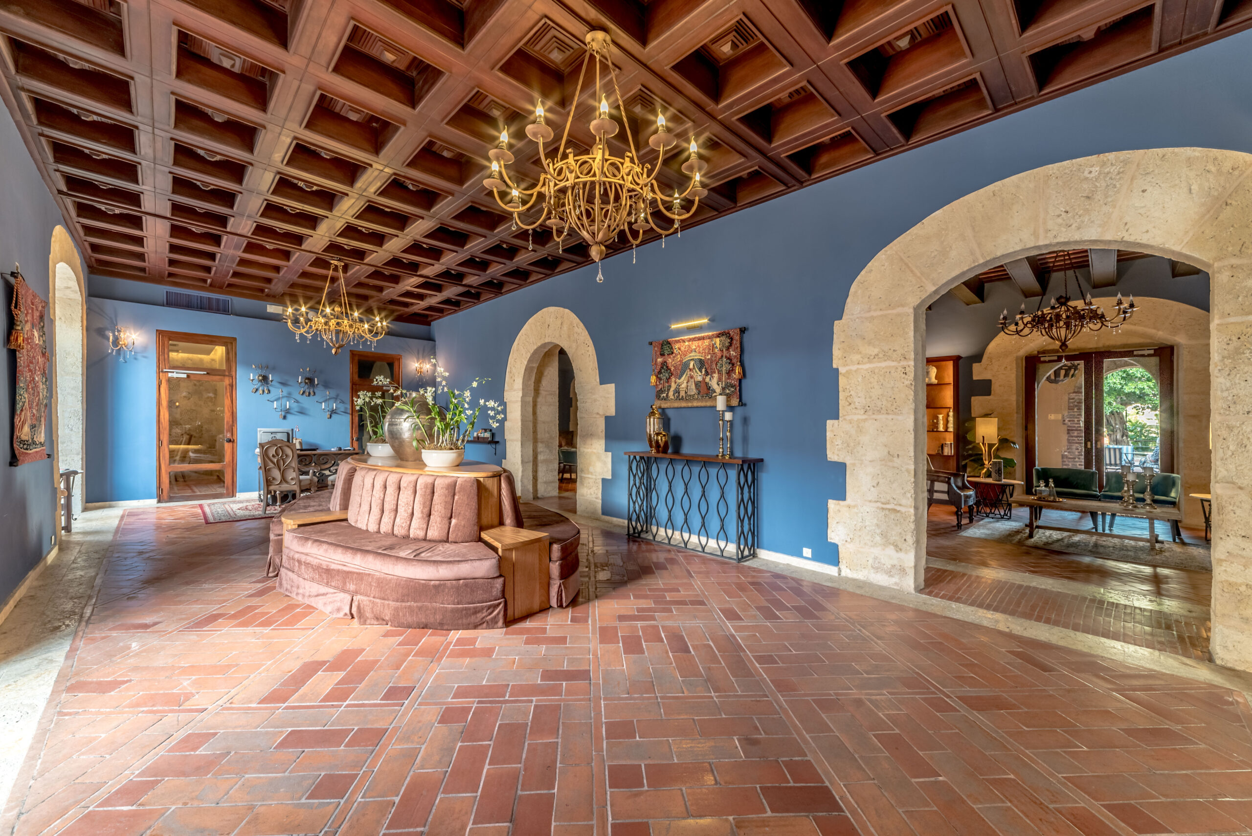 HODELPA NICOLAS DE OVANDO EMBLEMATIC 5* HOTEL